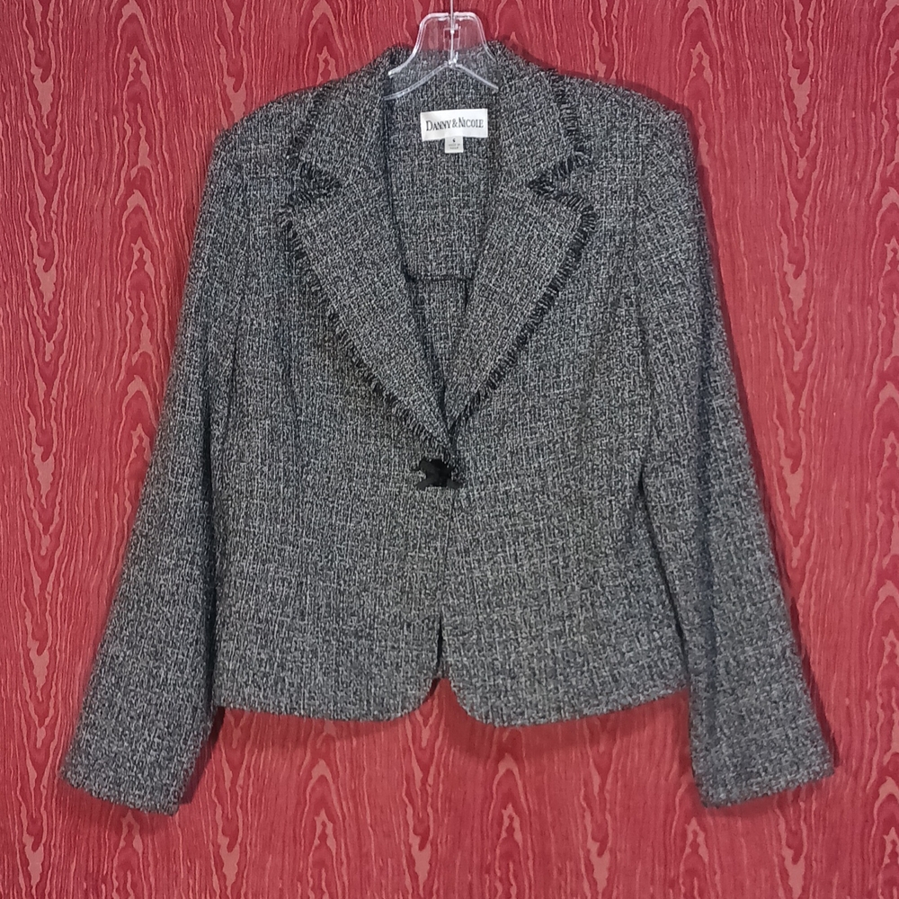 DANNY & NICOLE 2 Piece Black/Gray Long Sleeve 1 Button Ruffle Dress Suit 10 - Picture 2 of 16